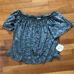 Knox Rose off the shoulder top